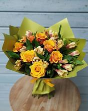 Букет цветов из:  Альстромерии и Розы #REPLACE_PRED# Вилючинске
