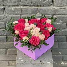 Цветочная композиция из Розы в коробке в Вилючинске