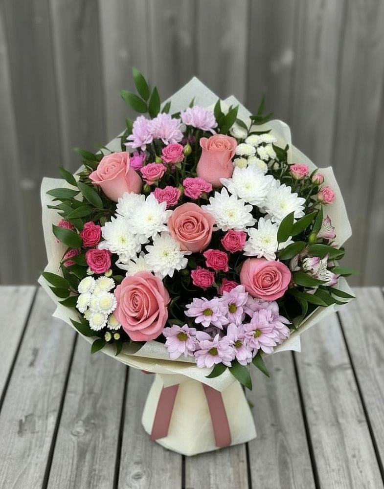Букет цветов из: Альстромерии, Гвоздики, Розы и Хризантемы в Вилючинске