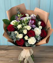 Букет цветов из:  Розы и Альстромерии в Вилючинске