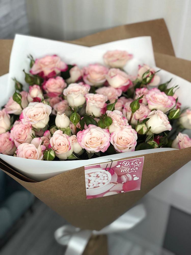 Букет цветов из: Розы в Вилючинске