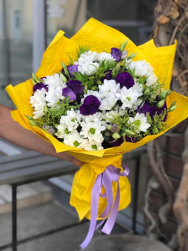 Букет цветов из: Ирисы, Хризантемы и Ромашки в Вилючинске