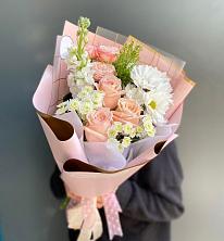 Букет цветов из:  Хризантемы и Розы в Вилючинске