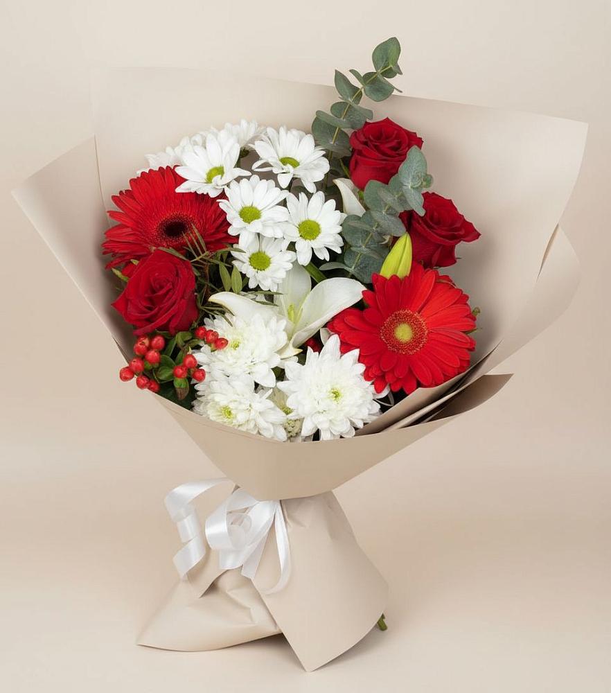 Букет цветов из: Розы, Хризантемы, Герберы и Лилии в Вилючинске