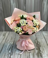 Букет цветов из:  Гвоздики, Розы и Хризантемы в Вилючинске