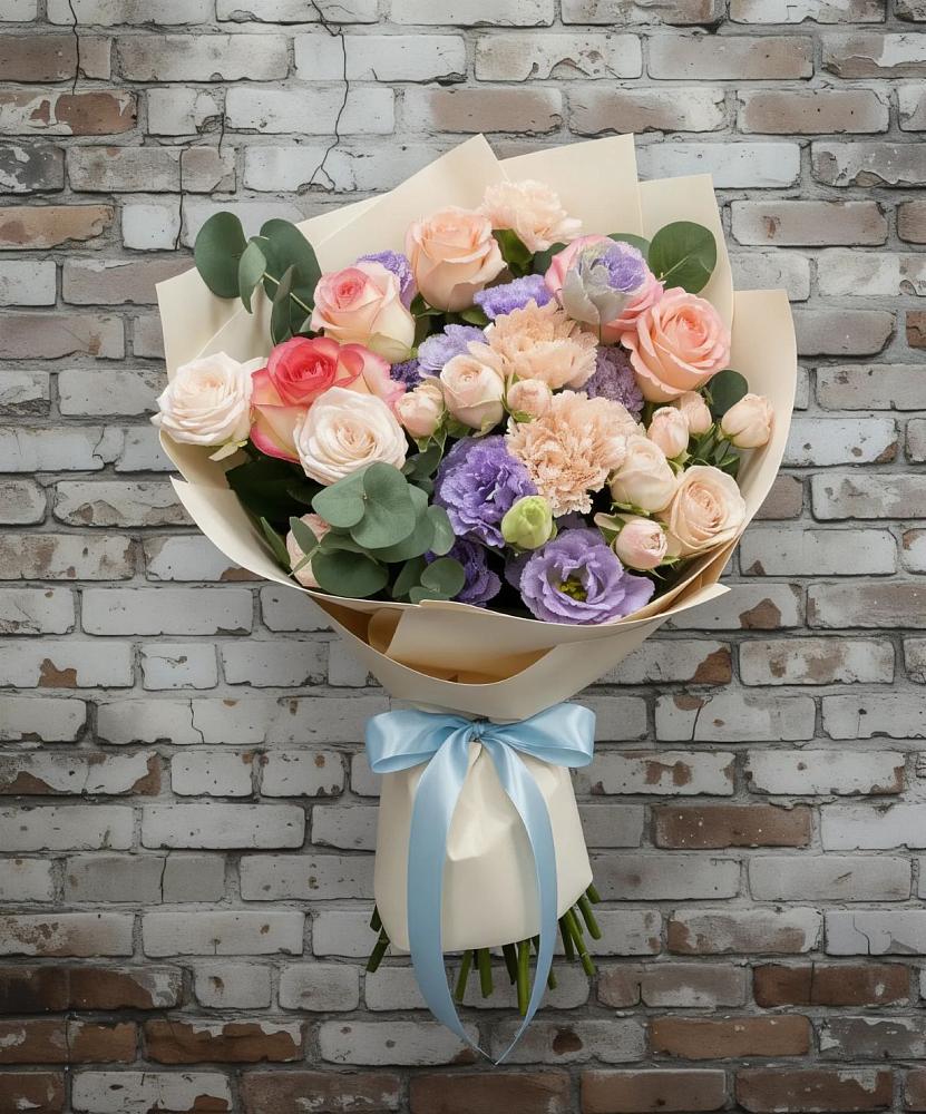 Букет цветов из: Розы, Лизиантусы и Гвоздики в Вилючинске