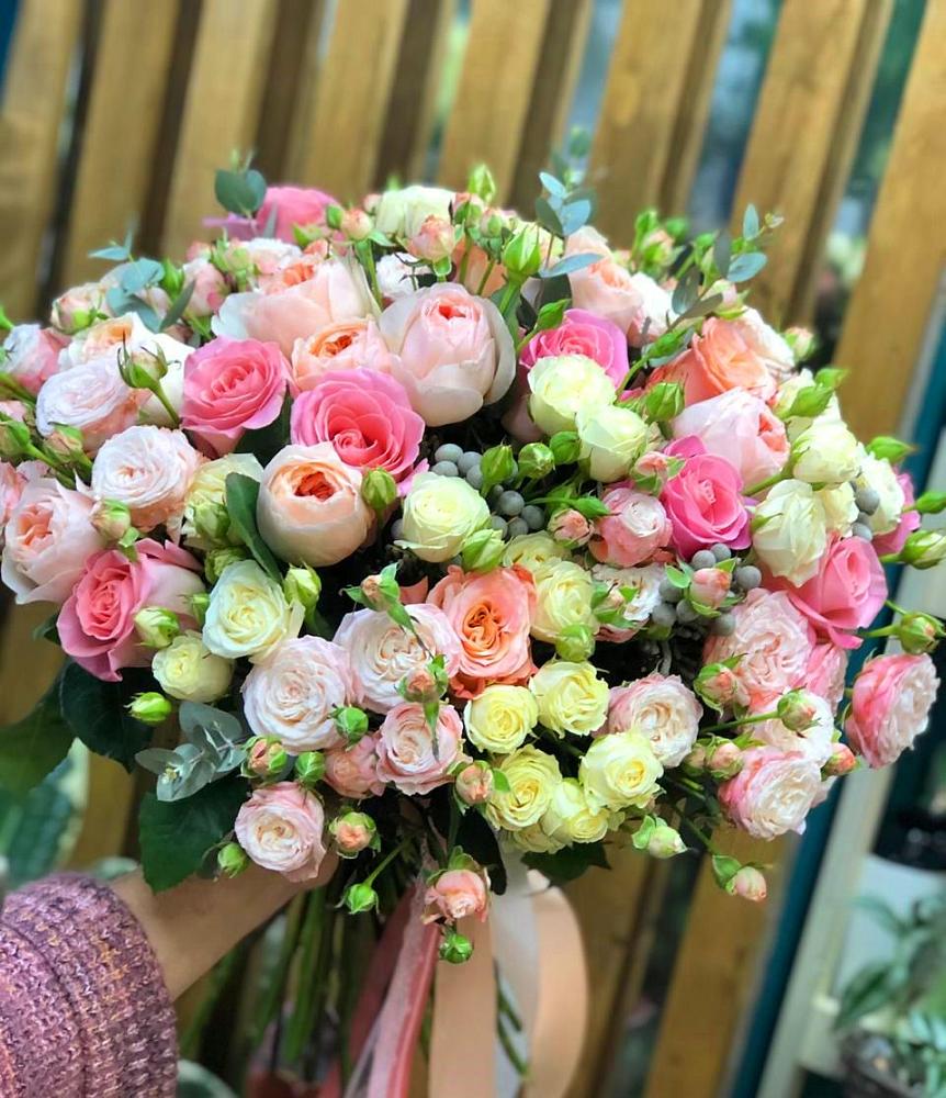 Букет цветов из: Розы в Вилючинске