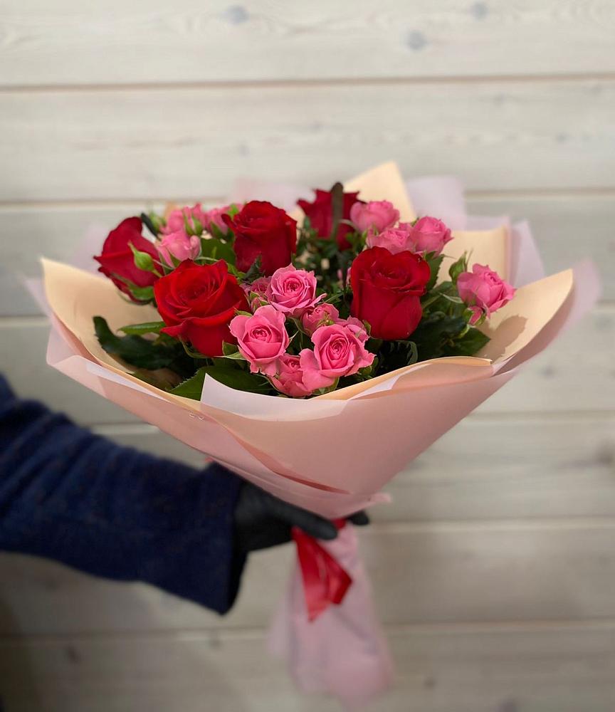 Букет цветов из: Розы в Вилючинске