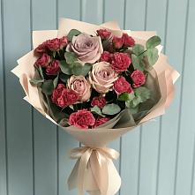 Букет цветов из:  Гвоздики и Розы #REPLACE_PRED# Вилючинске