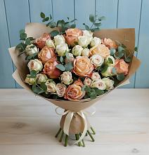Букет цветов из:  Альстромерии и Розы в Вилючинске